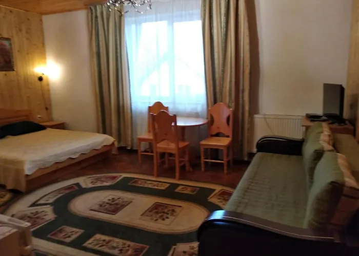 Яблучко Villa Yaremche