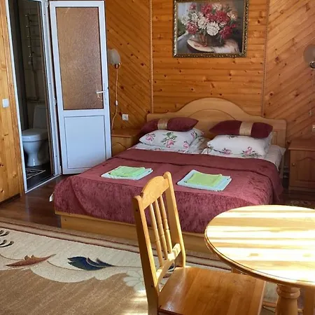 Villa яблучко *